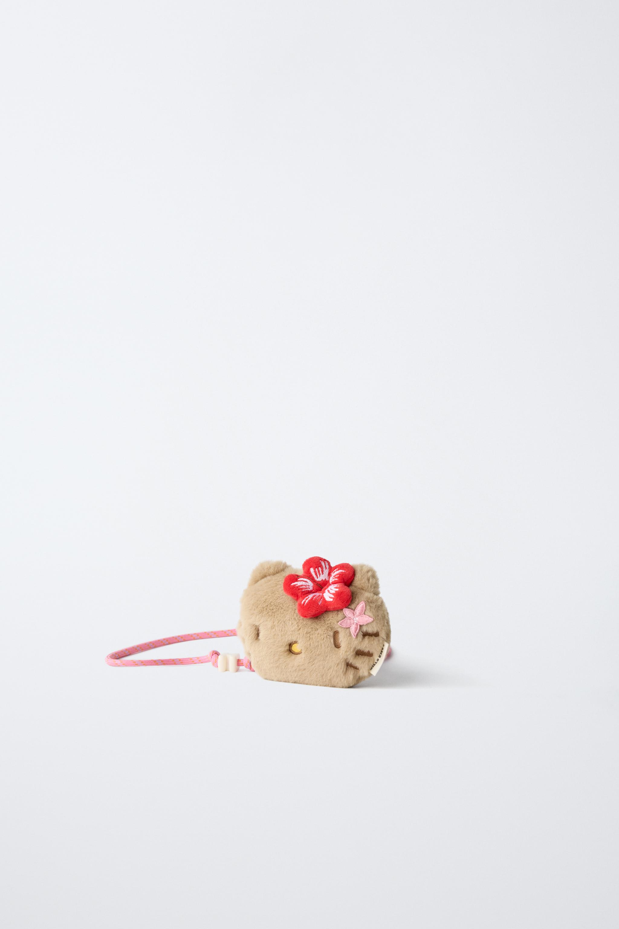 HELLO KITTY © SANRIO CHARM